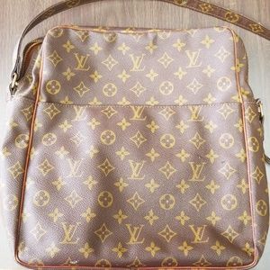 Auth 💯 Louis Vuitton Marceau Crossbody